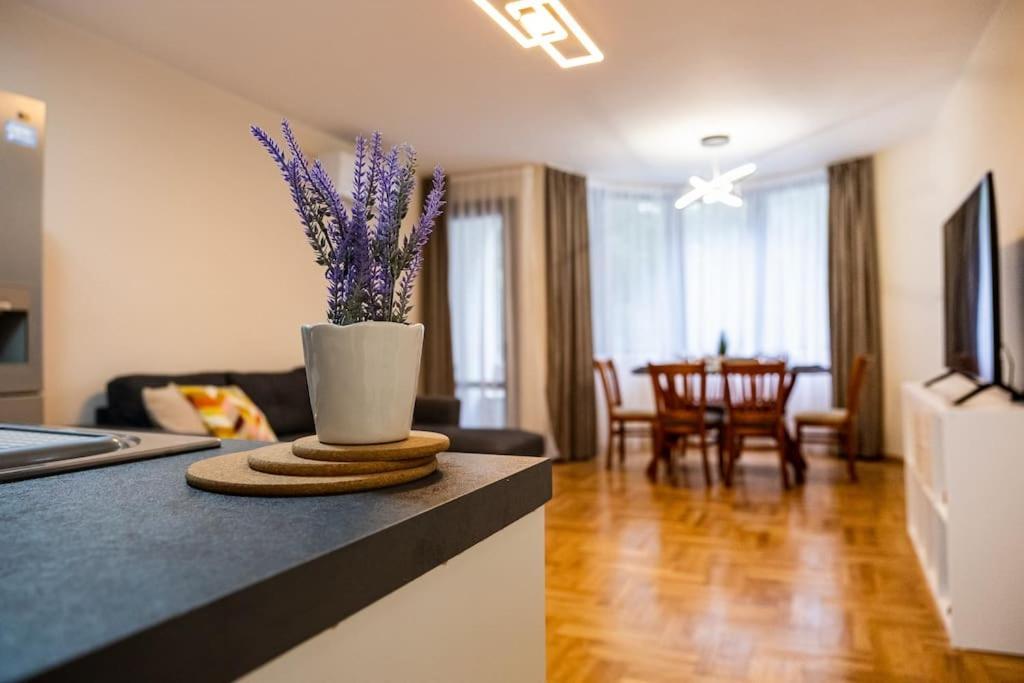 Varna Central 2Bdrm Apartment Dış mekan fotoğraf
